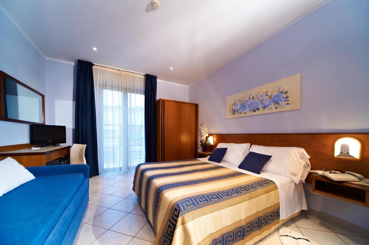 Hotel Sirio Lido di Camaiore Exterior photo